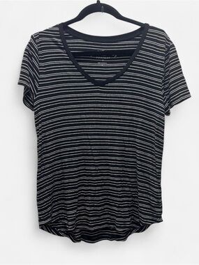 Aeropostale Seriously Soft Everyday Essential Striped Perfect V Neck Tee Medium
